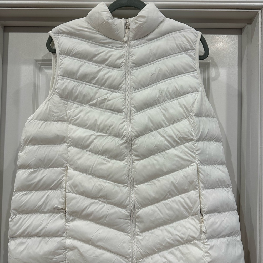 White Quilted Puffer Vest - Sleeveless Zip Front